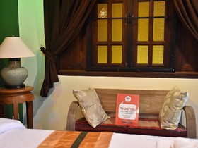 Baankeaw Huenkwan Boutique Hotel