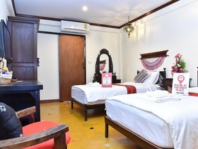 Baankeaw Huenkwan Boutique Hotel