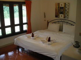 Baan Namping