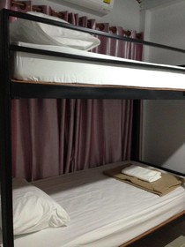 Baan Park Raak Backpacker Hostel