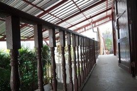 Baan Park Raak Backpacker Hostel