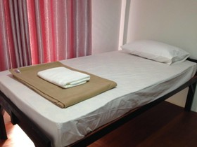 Baan Park Raak Backpacker Hostel