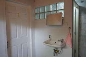 Baan Park Raak Backpacker Hostel