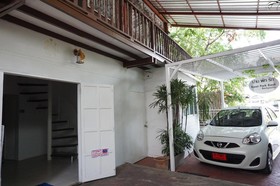 Baan Park Raak Backpacker Hostel