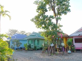 Baan Suay Huean Ngam
