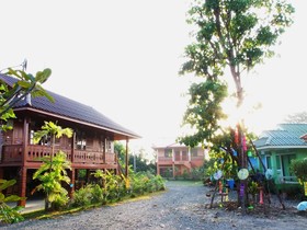Baan Suay Huean Ngam