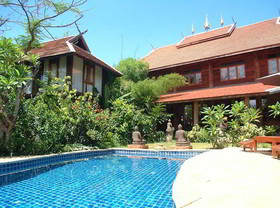 Ban Sabai Village Resort & Spa
