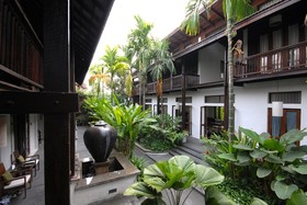 Banthai Village