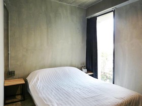 B Arch House