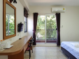Boonthavon Maejo Hotel