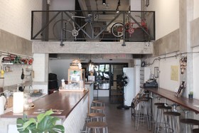 Box Hostel n Cafe Chiang Mai