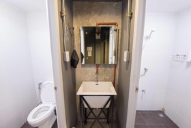 Box Hostel n Cafe Chiang Mai