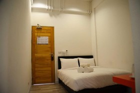 Brick House Hostel Chiang Mai