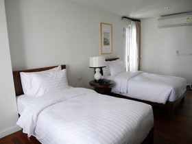 Buri Siri Hotel