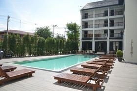 Buri Siri Hotel