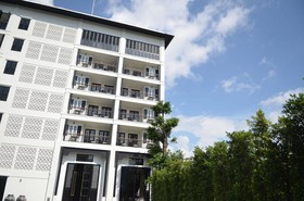 Buri Siri Hotel