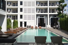 Buri Siri Hotel