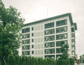 Buri Siri Hotel