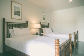 Buri Siri Hotel