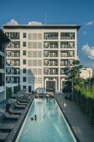 Buri Siri Hotel