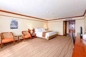 Centara Riverside Hotel Chiang Mai