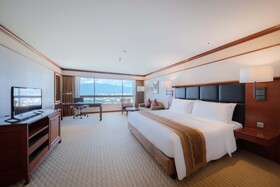 Centara Riverside Hotel Chiang Mai