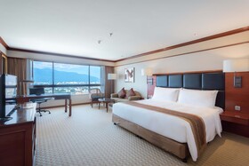 Centara Riverside Hotel Chiang Mai