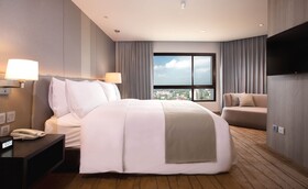 Centara Riverside Hotel Chiang Mai