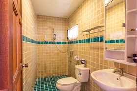 Changmoi House Boutique Hotel