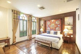 Cheva Gallery by OYO Rooms
