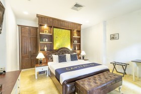 Cheva Gallery by OYO Rooms