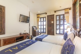 Cheva Gallery by OYO Rooms