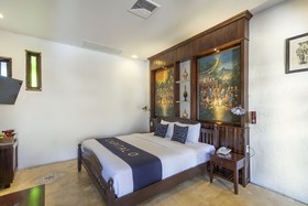 Cheva Gallery by OYO Rooms