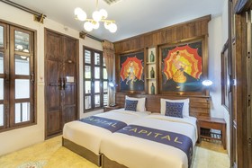 Cheva Gallery by OYO Rooms