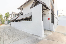Cheva Gallery by OYO Rooms