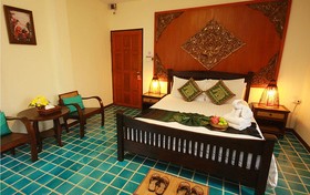 Chiangmai Night Bazaar Boutique