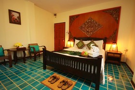 Chiangmai Night Bazaar Boutique