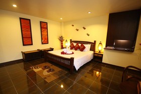 Chiangmai Night Bazaar Boutique