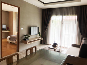 Chu Hotel