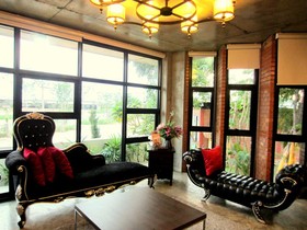 De Aerng Boutique