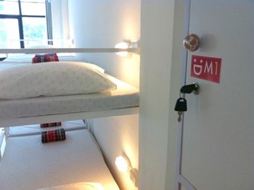 Dee Marc Hostel