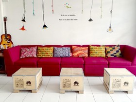 Dee Marc Hostel
