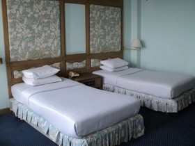 Diamond River Ping Petch-Ngam Hotel