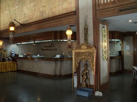 Diamond River Ping Petch-Ngam Hotel