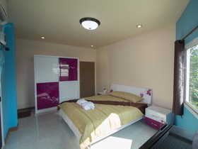 Donchai House