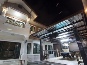 Donchai House