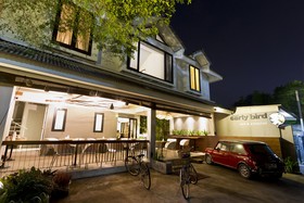 Early Bird House Bed & Breakfast