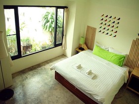 Early Bird House Bed & Breakfast