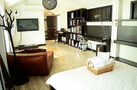 Early Bird House Bed & Breakfast