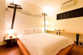 Early Bird House Bed & Breakfast